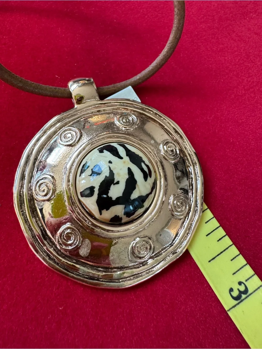 Round Copper Pendant Necklace with Animal Print Accent Gold color 16” - Picture 3 of 12